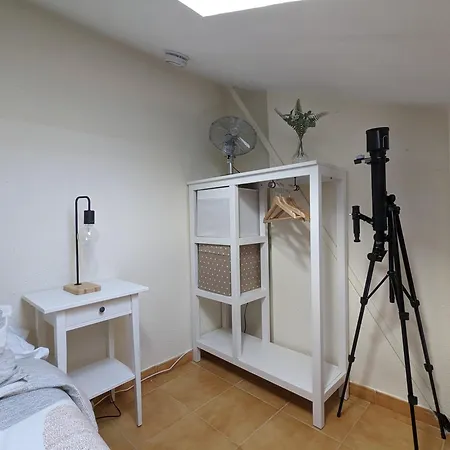Bonito Y Luminoso Con Wifi Y Chimenea Aizu -